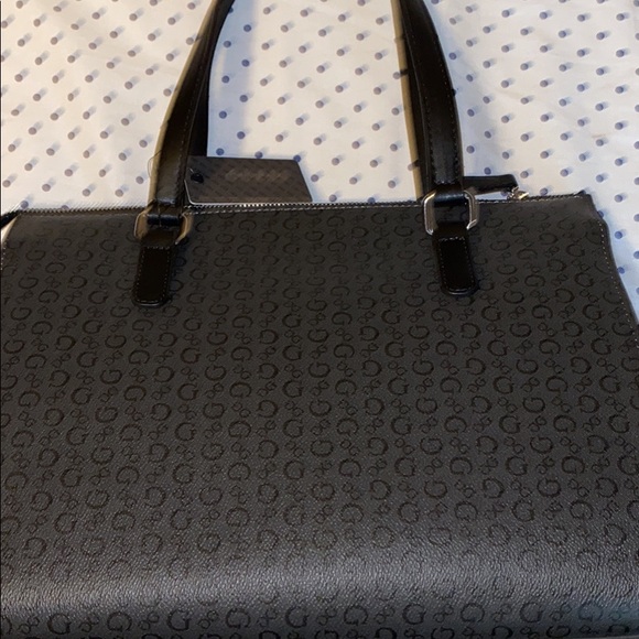 Purses guess Tommy make up cases for airports and